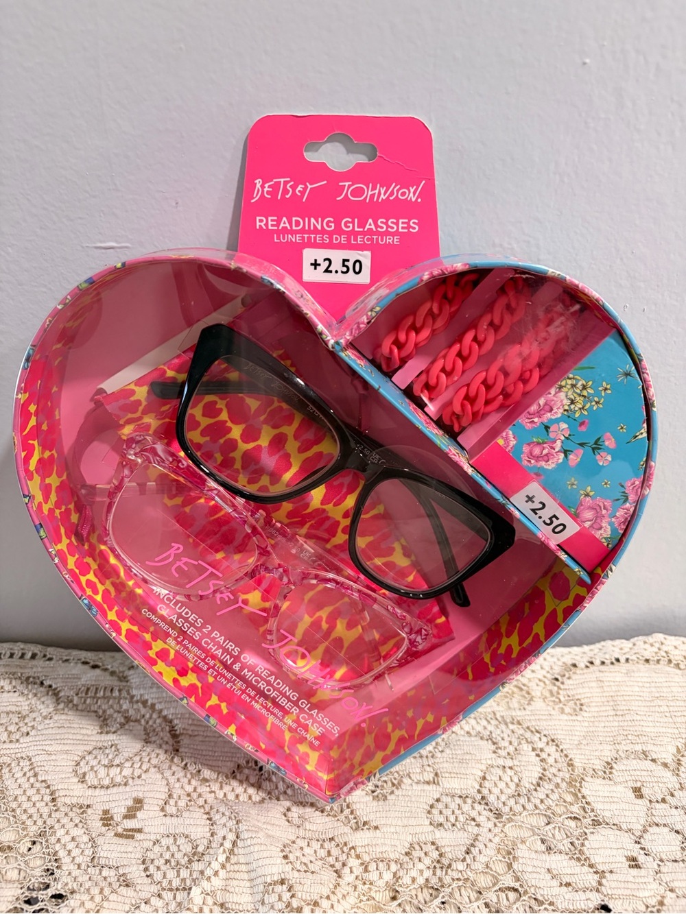 Betsey Johnson Women Multicolor Heart-Shaped Reading Glasses Set - Pink & Black